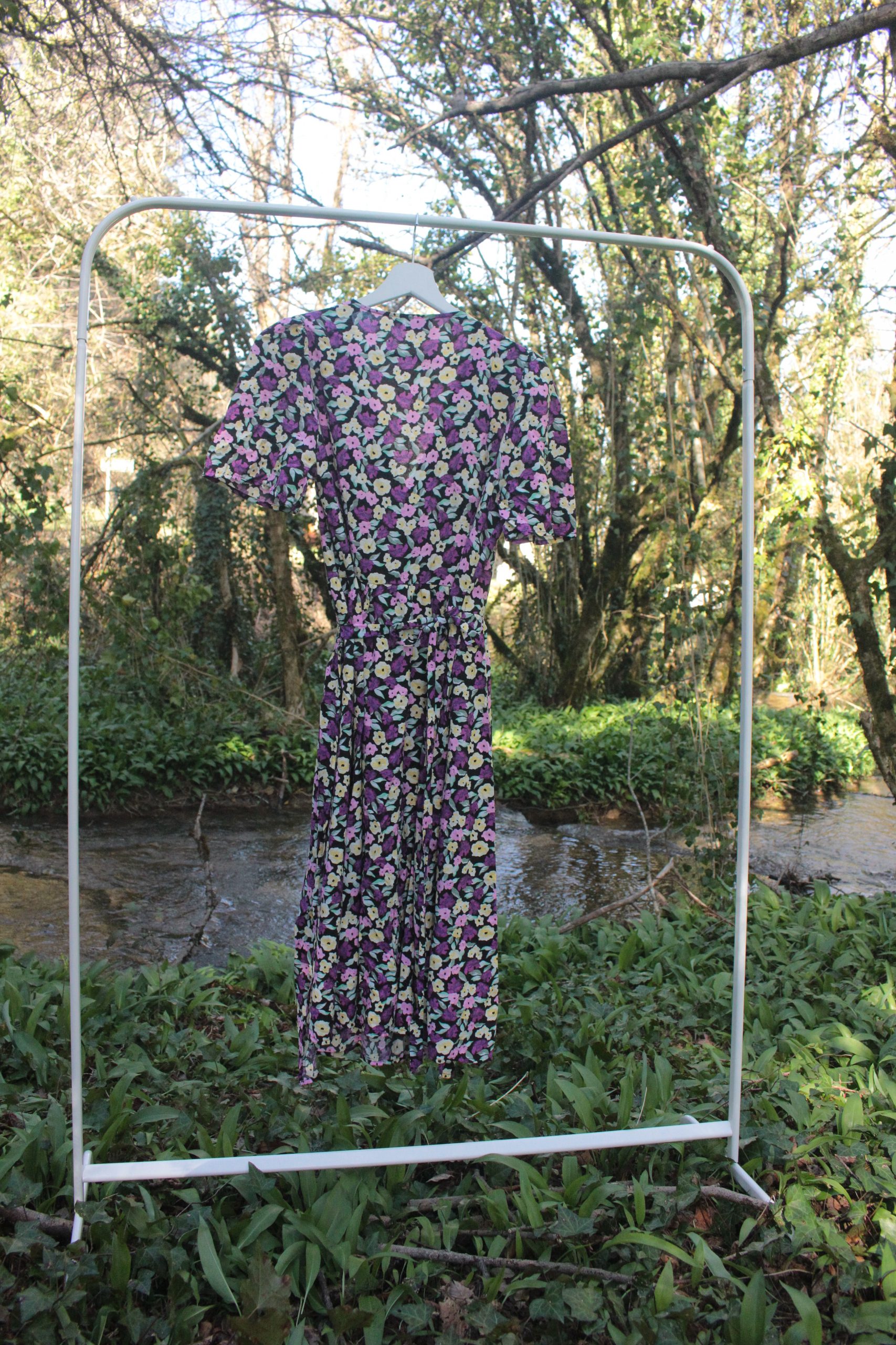 Robe portefeuille fleurie Vila Taille L – Image 4