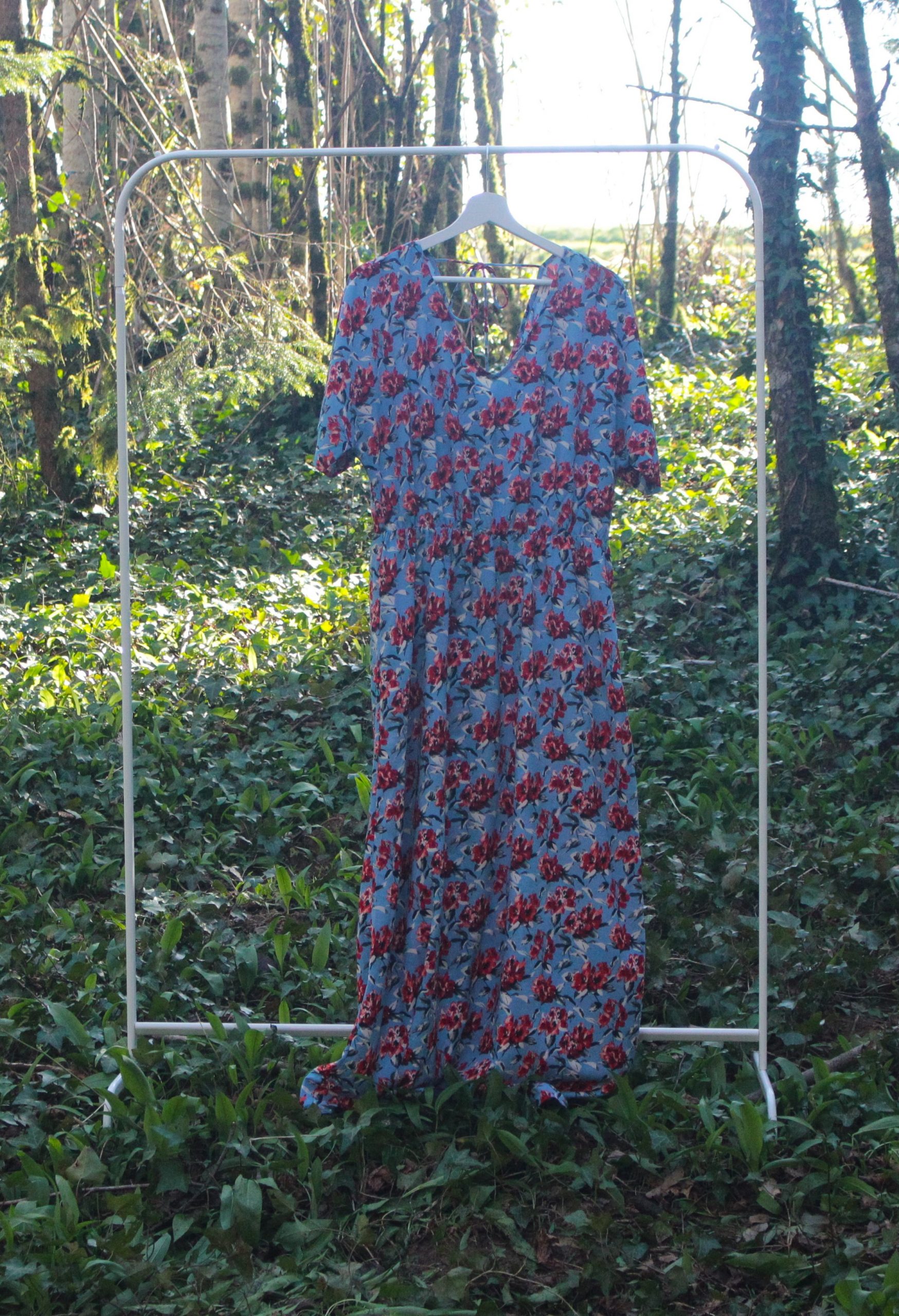 Robe longue empire bleue fleurie Jacqueline de Yong Taille XL