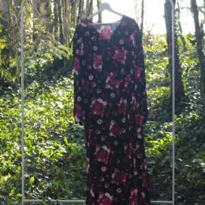 Robe fluide noire fleurie Kiabi  Taille XXXL