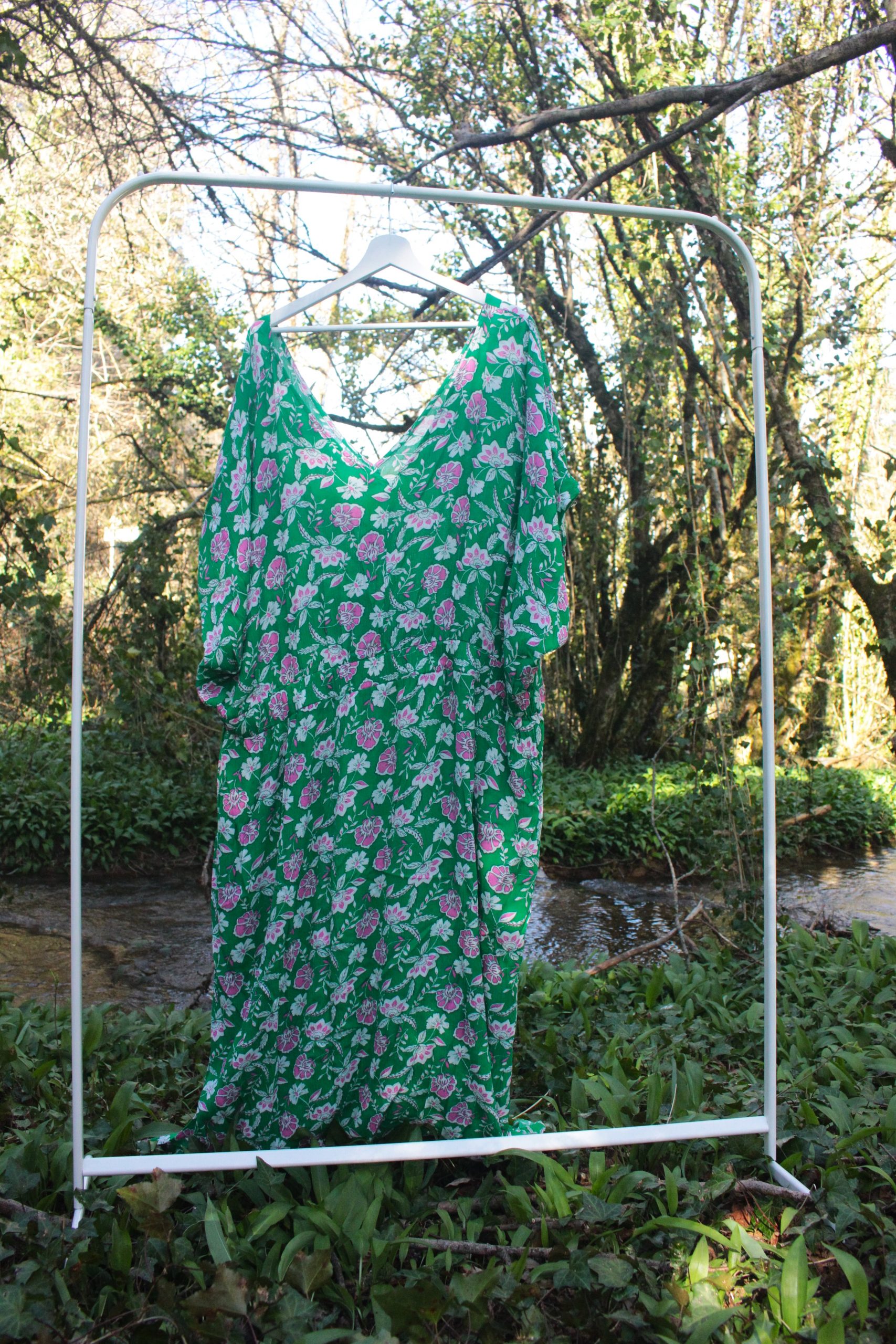 Robe fluide grande taille verte fleurie Kiabi Taille XXXL – Image 4