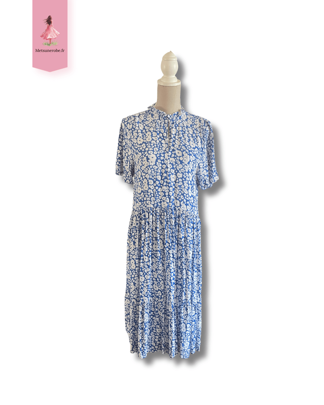 Robe fluide fleurie bleu foncé – Taille unique estimée S/M – Image 2